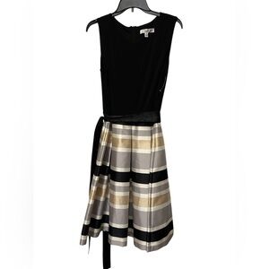 Chetta B Metallic Gold Silver Black Striped Women’s Dress Size 14 sleeveless‎
